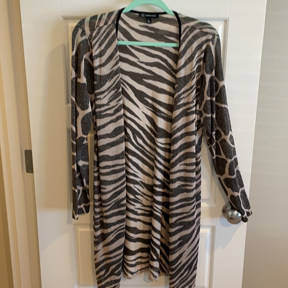 Zebra Completer Sweater - Picture 3 of 12